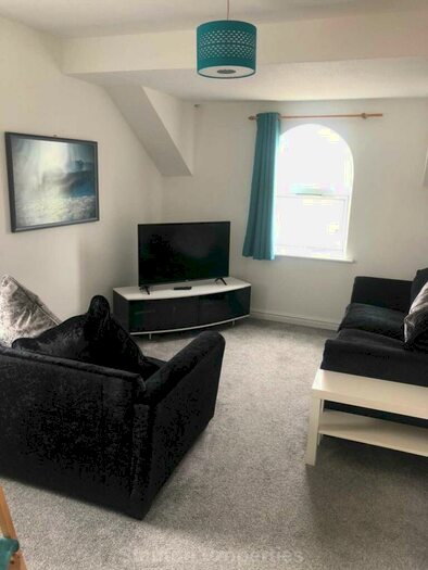 2 Bedroom Apartment To Rent In Video Tour Available, Wilmslow Road, Didsbury, M20
