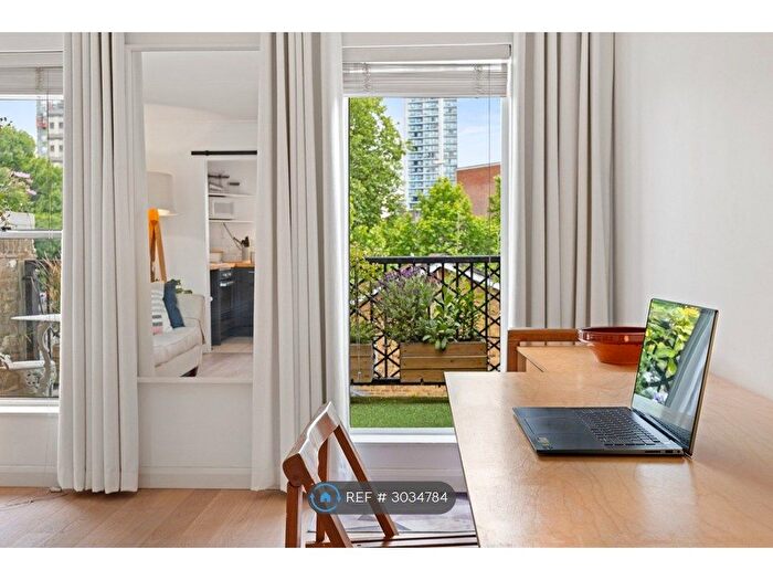 1 Bedroom Flat To Rent In Collinson Walk, London, SE1