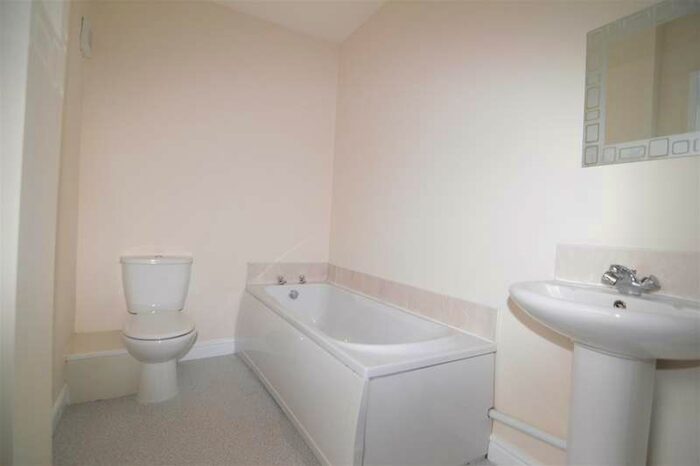 2 Bedroom Terraced House To Rent In Mount Street, Eccleshill, Bradford, BD2