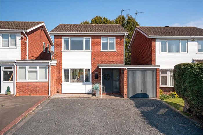 3 Bedroom Semi-Detached House For Sale In Tennyson Way, Kidderminster, Worcestershire, DY10