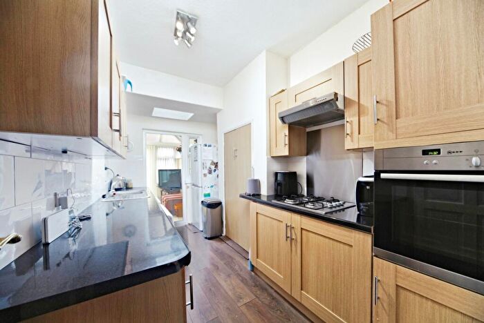 4 Bedroom Terraced House For Sale In Cedar Road, Croydon, Surrey, CR0