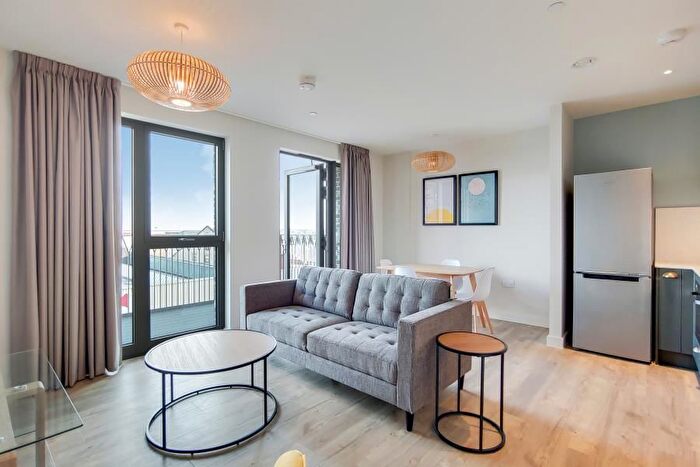 1 Bedroom Flat To Rent In Seath, Canada Gardens, Wembley Park, HA9