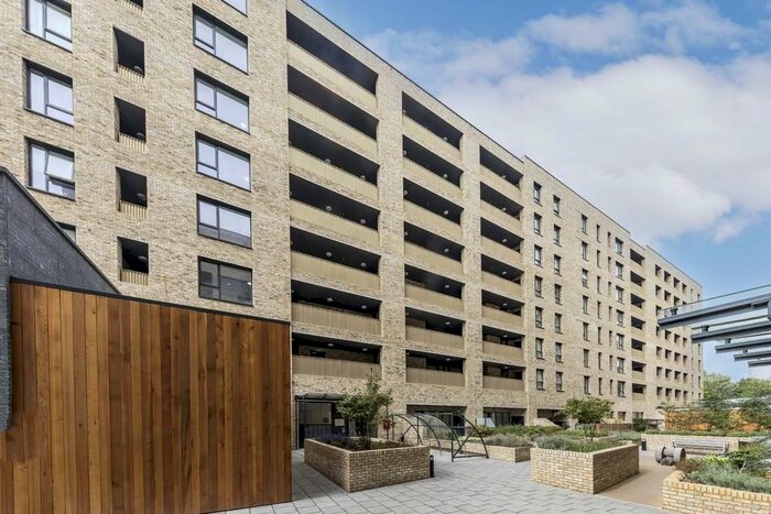 2 Bedroom Flat To Rent In Corbet Gardens, London, W3