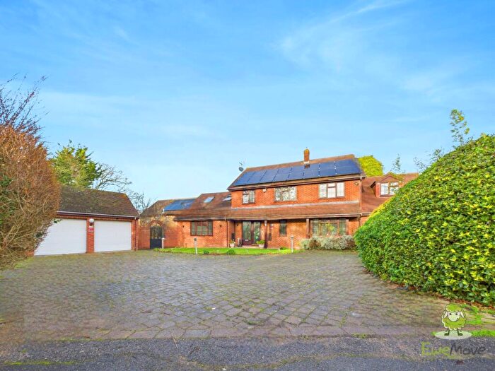 5 Bedroom Detached House For Sale In Highly Energy Efficient Epc B)Very Extended Family Home, ME7