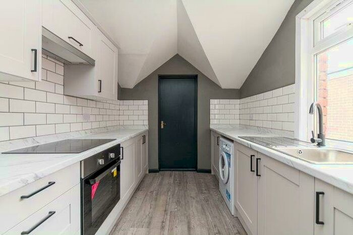 5 Bedroom Terraced House To Rent In Helmsley Road, Sandyford, Newcastle Upon Tyne, NE2