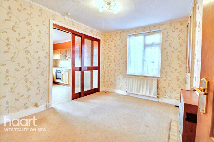 2 Bedroom Semi-Detached Bungalow For Sale In St Georges Drive, Westcliff-On-Sea, SS0