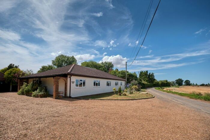 5 Bedroom Detached Bungalow For Sale In Foldgate Lane, Magdalen, King's Lynn, PE34