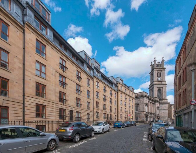 2 Bedroom Apartment To Rent In St Stephen Street, New Town, Edinburgh, EH3