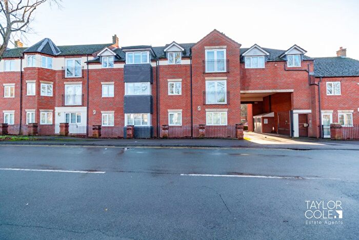 2 Bedroom Flat For Sale In Bonehill Road, Tamworth, B78