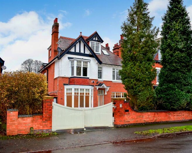 6 Bedroom Detached House To Rent In Blackroot Road, Sutton Coldfield, B74