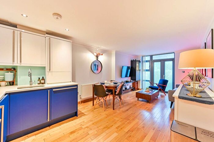 3 Bedroom Flat For Sale In Cubitt Street, King's Cross, London, WC1X