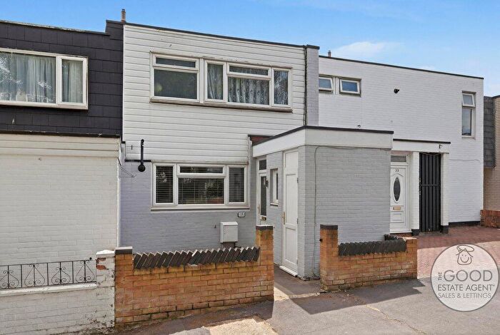 3 Bedroom Terraced House To Rent In Longcroft Rise, Loughton, IG10