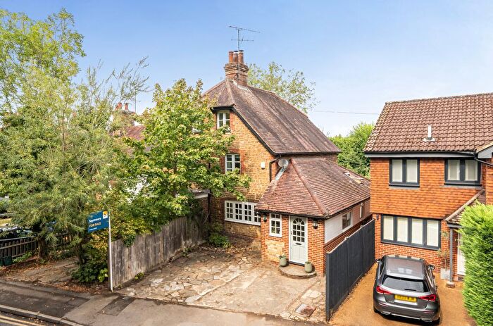 3 Bedroom Semi Detached House For Sale In Godalming, Surrey, GU7
