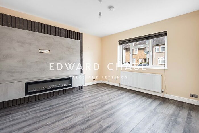 2 Bedroom Semi Detached House To Rent In Baron Road, Chadwell Heath, RM8