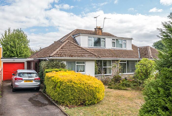 3 Bedroom Bungalow For Sale In Rectory Road, Frampton Cotterell, Bristol, Gloucestershire, BS36