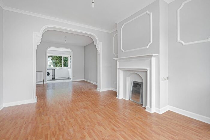 3 Bedroom Terraced House To Rent In Nursery Close, Enfield, EN3