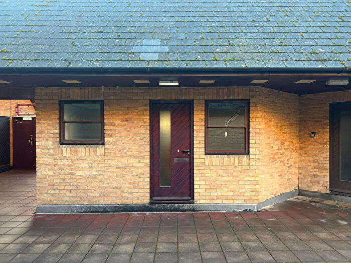 1 Bedroom Flat To Rent In Eden Hall, Burleigh Street, Cambridge, CB1