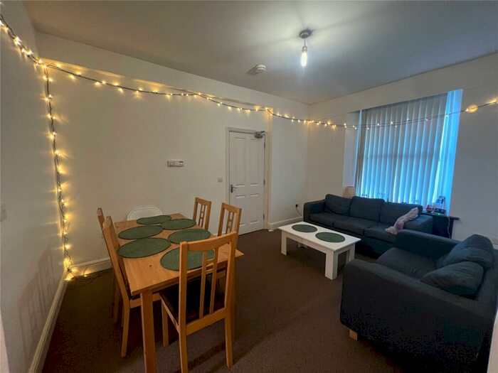 6 Bedroom End Of Terrace House To Rent In Caernarfon Road, Bangor, Gwynedd, LL57