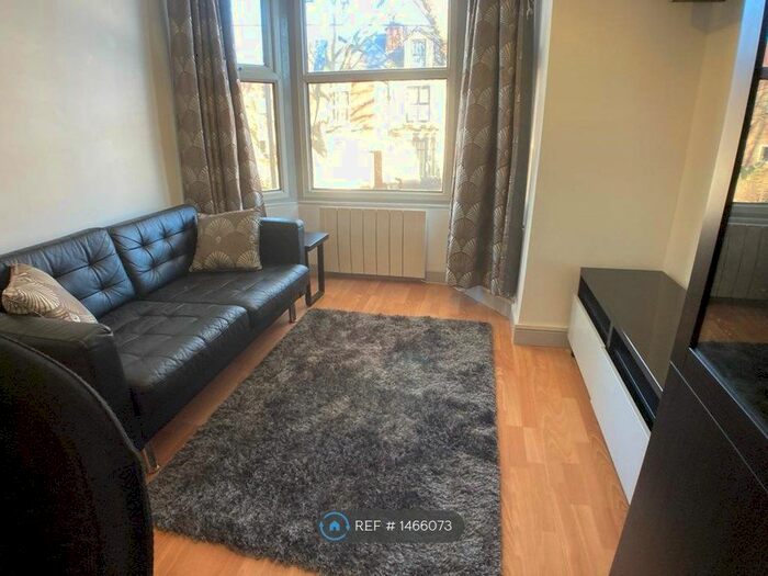1 Bedroom Flat To Rent In Sheldon Road, Sheffield, S7