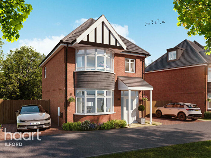 3 Bedroom Detached House For Sale In Wessex Clode, London, IG3