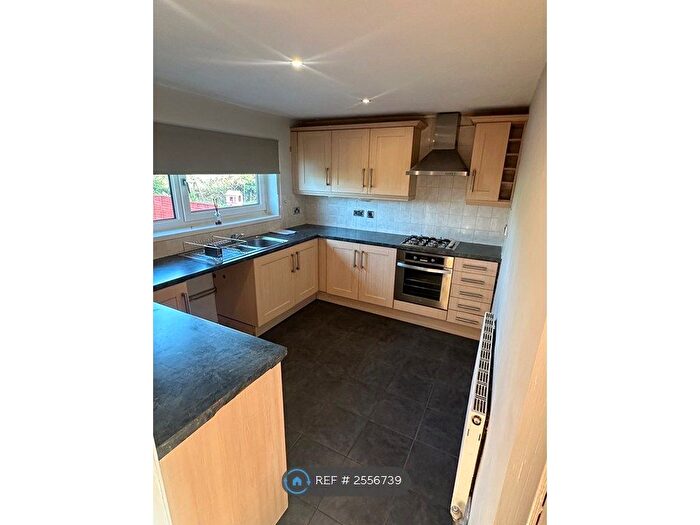 2 Bedroom Flat To Rent In Great Hoggett Drive, Beeston, Nottingham, NG9