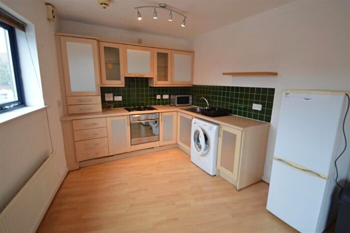 2 Bedroom Flat To Rent In Bold Street, Hulme, Manchester, M15