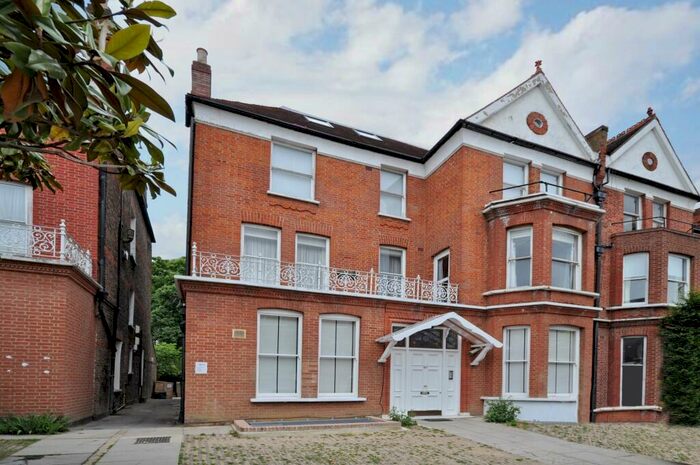 4 Bedroom Flat To Rent In Canfield Gardens, South Hampstead, NW6