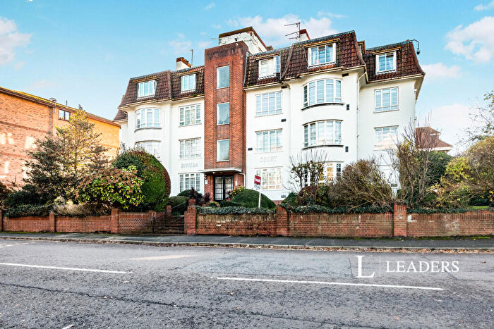 3 Bedroom Flat To Rent In Suffolk Road, Bournemouth, Dorset, BH2