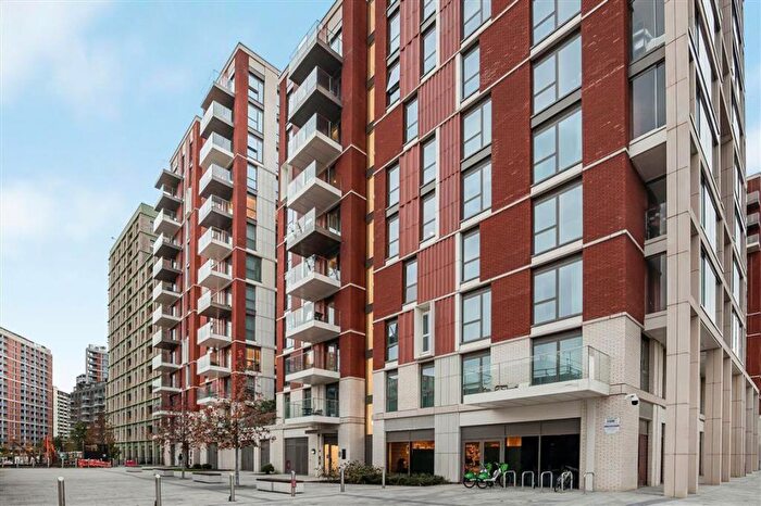 2 Bedroom Flat For Sale In Lanchester Way, Nine Elms, SW11