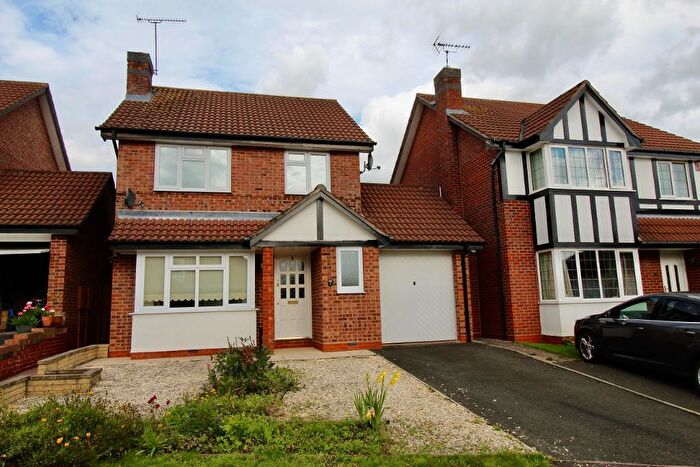 3 Bedroom Detached House To Rent In Hallahan Close, Stone, Staffordshire, ST15