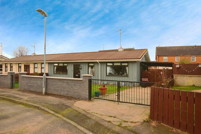 3 Bedroom Semi-Detached Bungalow For Sale In Carrick Drive, Lurgan, Craigavon, BT66