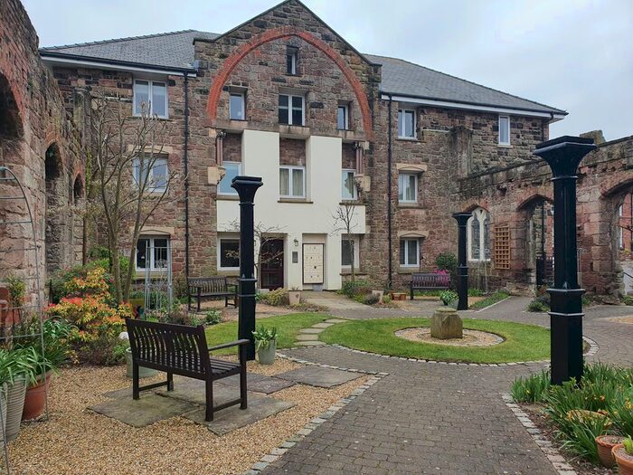 2 Bedroom Flat To Rent In Trinity Gardens, Frodsham, WA6