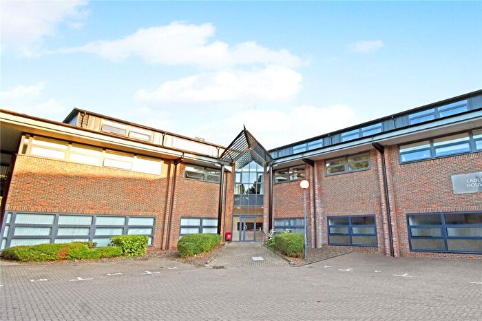 1 Bedroom Apartment To Rent In Carcaixent Square, Newbury, Berkshire, RG14