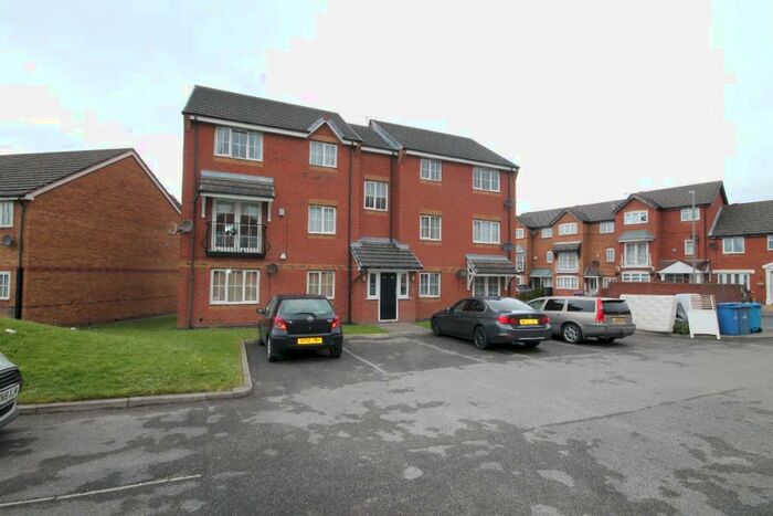2 Bedroom Apartment To Rent In Lockfields View, Eldonian Wharf City Centre, L3