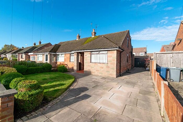 3 Bedroom Semi-Detached Bungalow For Sale In Langdale Drive, Burscough, L40