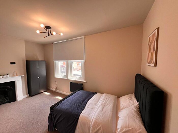 1 Bedroom Studio To Rent In St. James's Road, Croydon, CR0