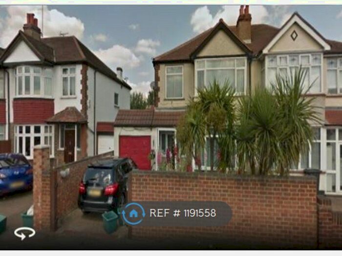 3 Bedroom Semi-Detached House To Rent In Hook Rise North, Surbiton KT6