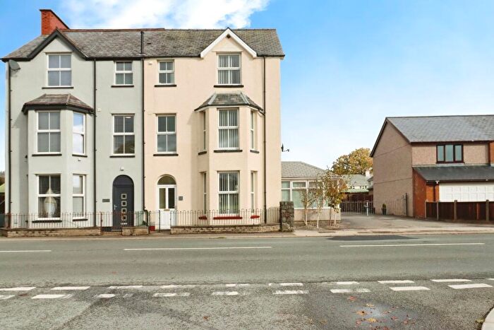 5 Bedroom Semi-Detached House For Sale In Ffrydan Road, Bala, LL23