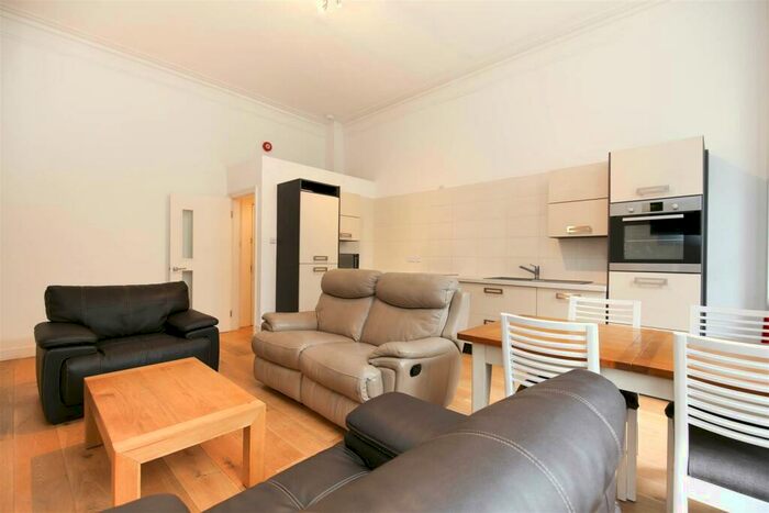 2 Bedroom Apartment To Rent In (£pppw)Grainger Street, City Centre, Newcastle Upon Tyne, NE1