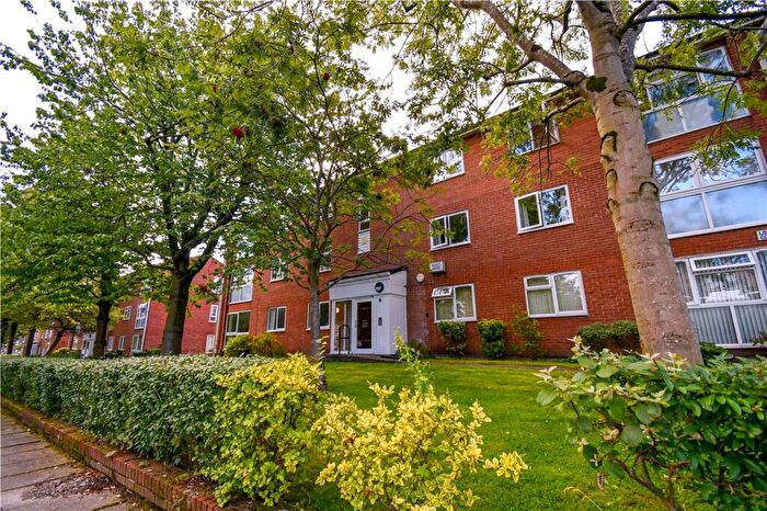 2 Bedroom Flat For Sale In Lorne Court, Lorne Road, Prenton, CH43