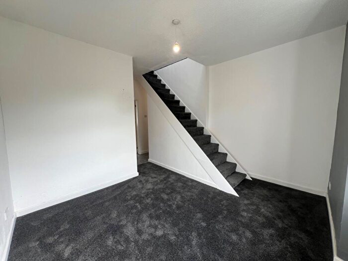 2 Bedroom Flat To Rent In Main Street, KA16