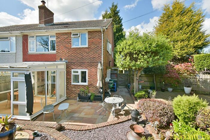 1 Bedroom Flat For Sale In Gunters Lane, Bexhill-On-Sea, TN39