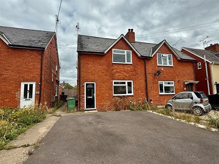 2 Bedroom Semi-Detached House For Sale In New Road, Royal Wootton Bassett, Swindon, SN4