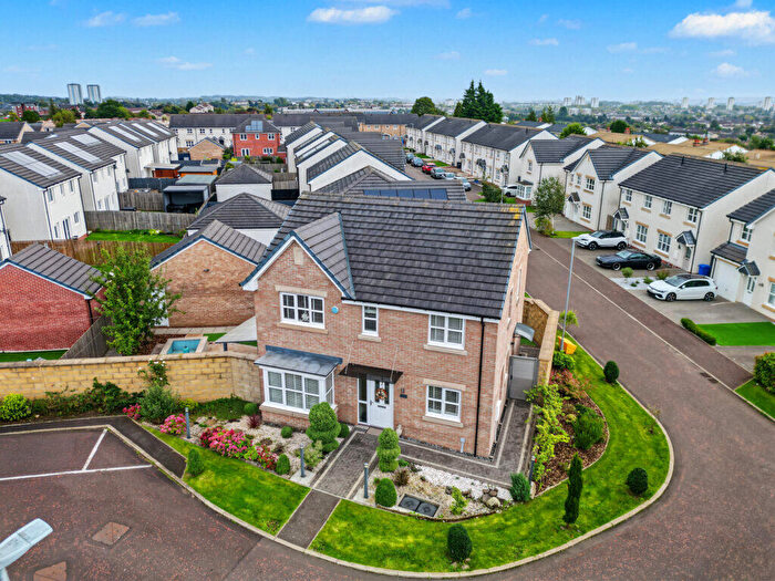 5 Bedroom Detached Villa For Sale In Queen Mary Crescent, Clydebank, G81