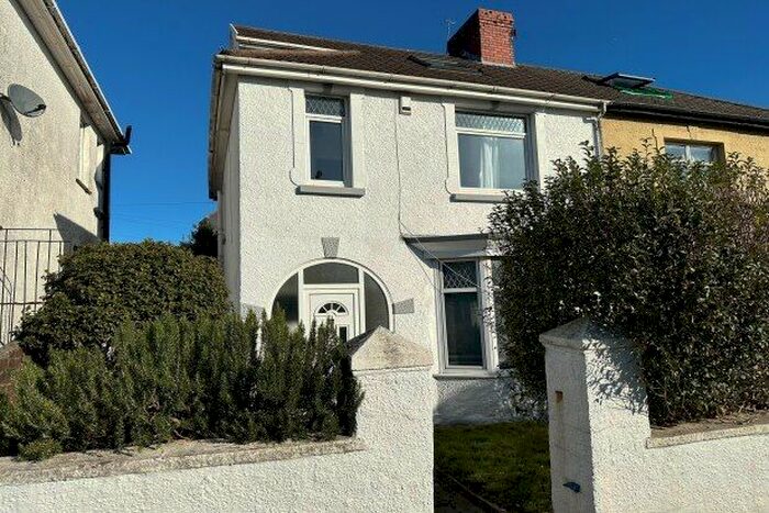 4 Bedroom Property To Rent In Tycoch Road, Swansea, SA2