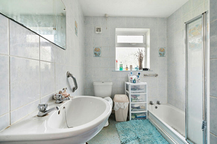 2 Bedroom Bungalow For Sale In Fairy Cross, Bideford, Devon, EX39