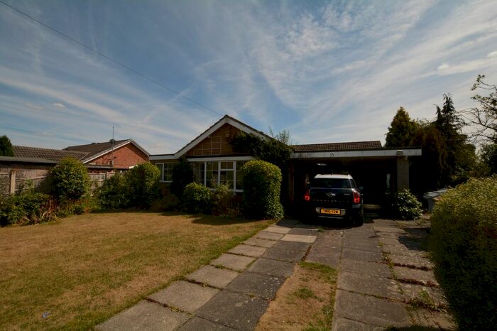 3 Bedroom Detached Bungalow To Rent In The Lawns, Collingham, Newark, NG23