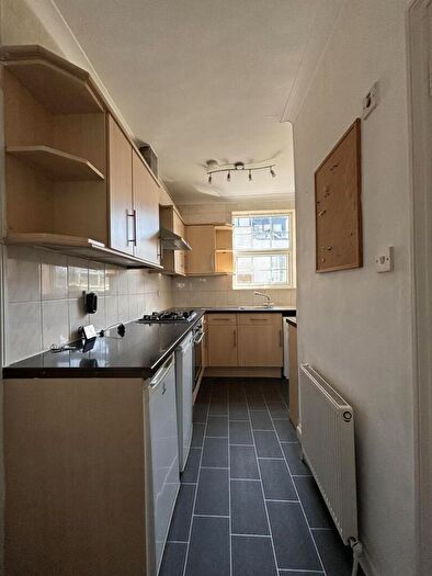 2 Bedroom Flat To Rent In Camden Street, London, NW1