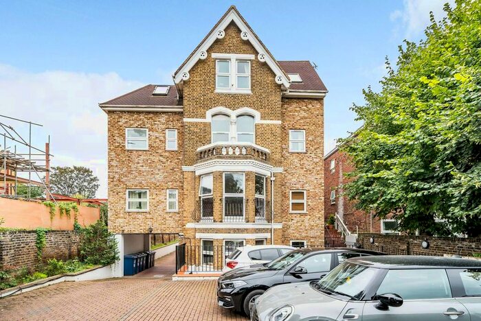 1 Bedroom Flat To Rent In Sutherland Road, West Ealing, London, W13