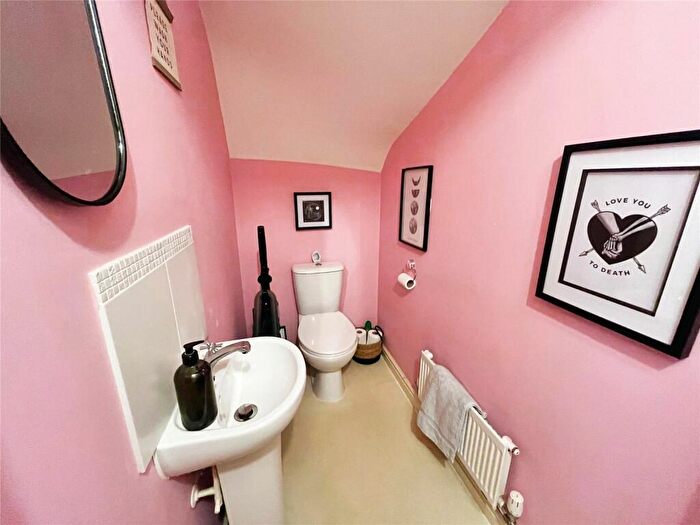 3 Bedroom Semi-Detached House For Sale In Weavers Close, Bulkington, Bedworth, Warwickshire, CV12